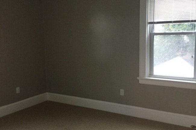 Building Photo - 172 Oakland Ave