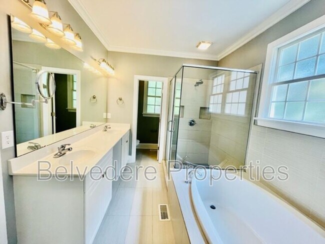 Building Photo - 4204 Peppervine Trail
