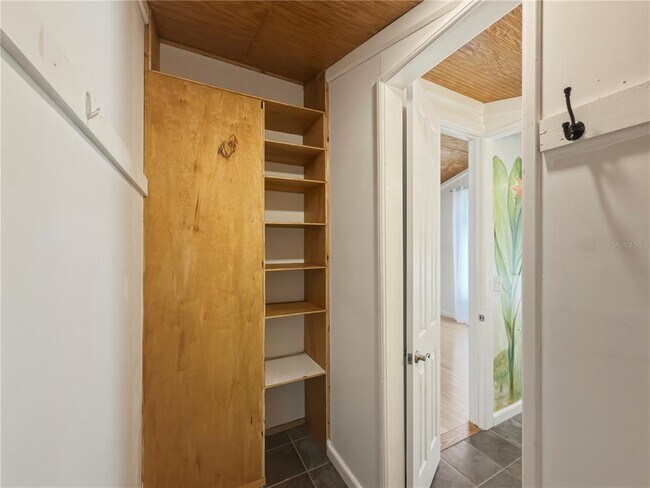 Building Photo - 211 E 131st Ave