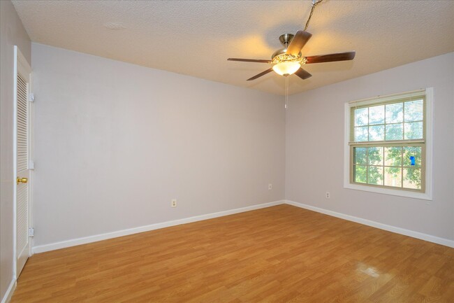 Building Photo - 614 Georgetown Dr