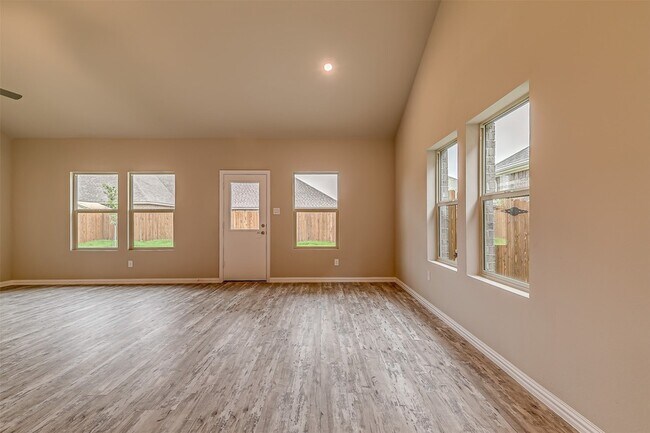 Building Photo - 337 Edmund Ln