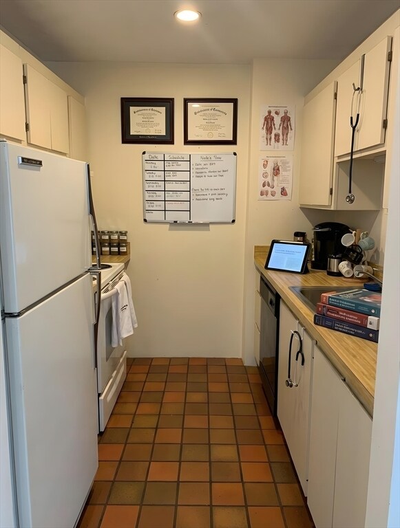 Building Photo - 3 Worcester Sq