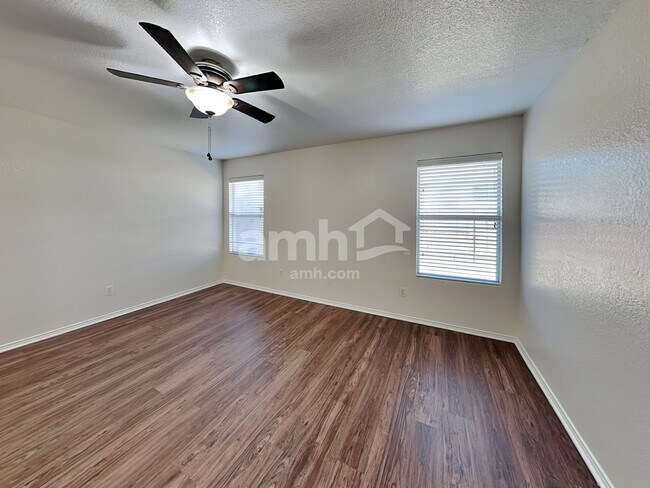 Building Photo - 7569 Vanessa Dr