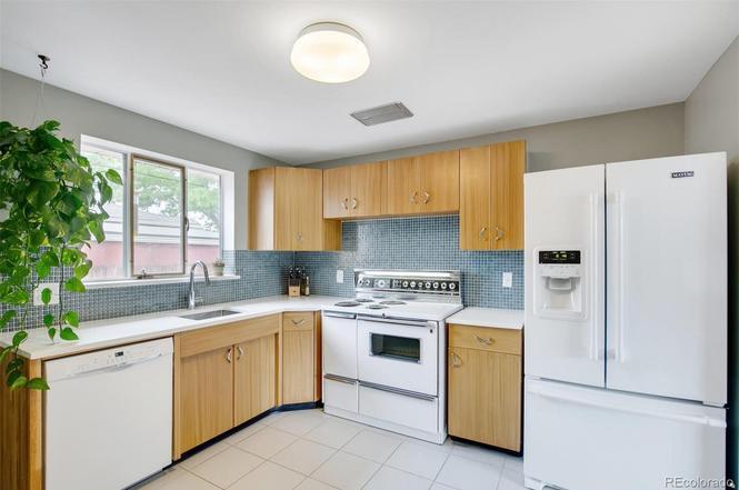 Building Photo - 2205 W Arkansas Ave