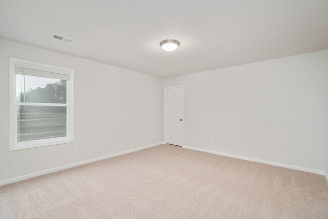 Building Photo - PET FRIENDLY - ENCLOSED FENCE In beautiful Graniteville!  Free Rent promo with qualified lease!!