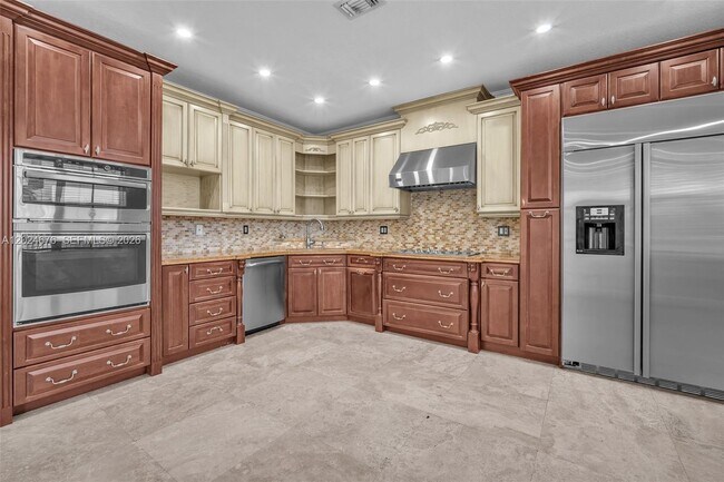 Building Photo - 2155 SW 156th Ct