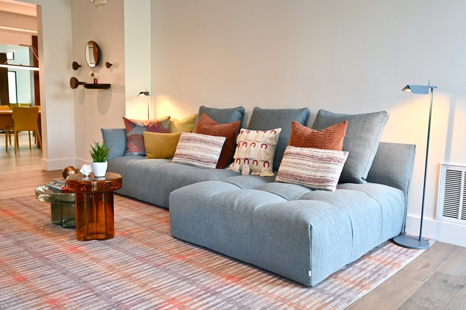 Building Photo - 2137 Pelham Dr