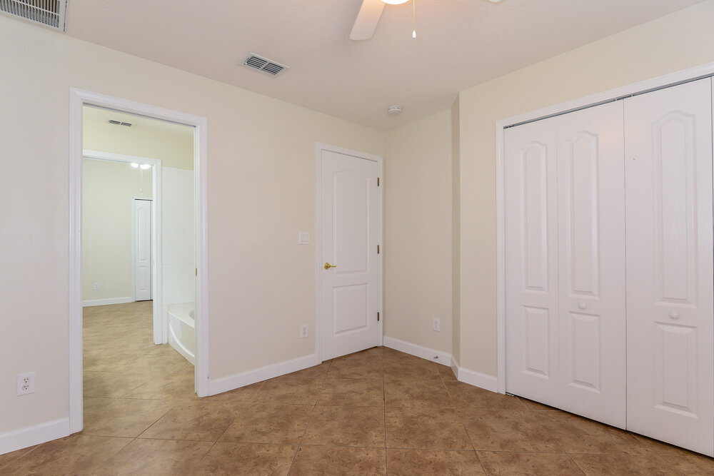Building Photo - 30629 Midtown Ct