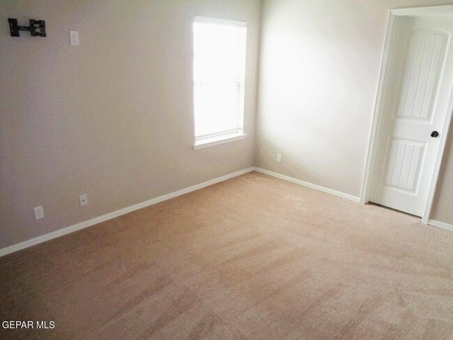 Building Photo - 13513 Coldham St