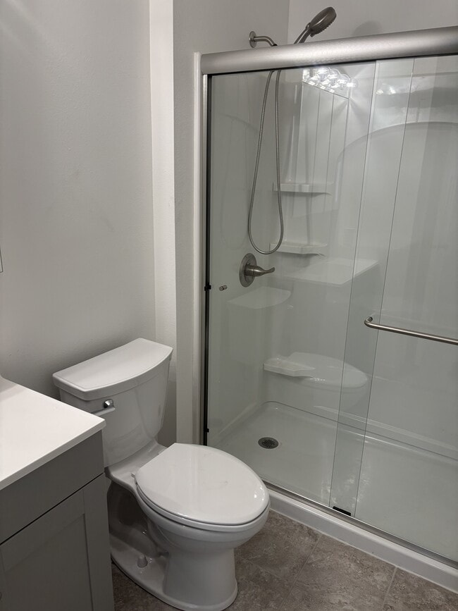 Building Photo - 1095 3rd St