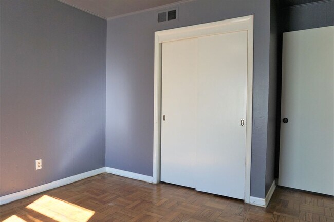 Building Photo - 3 Bed 1 Bath 1 Car in Steve Pennington Addition of NW OKC