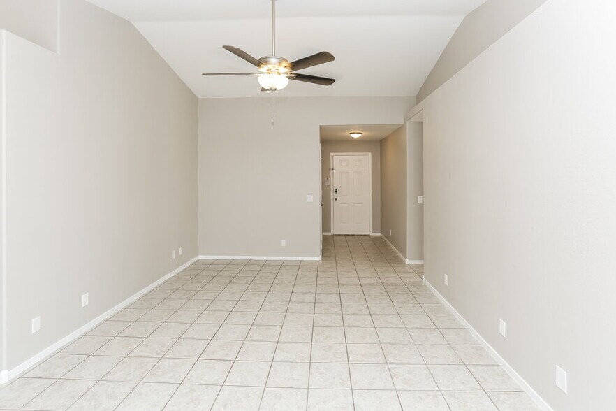 Building Photo - 6221 Tupac Ln