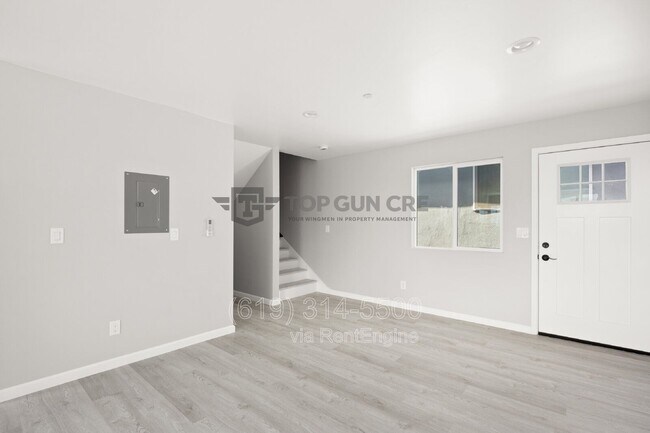 Building Photo - 1889 Coolidge St