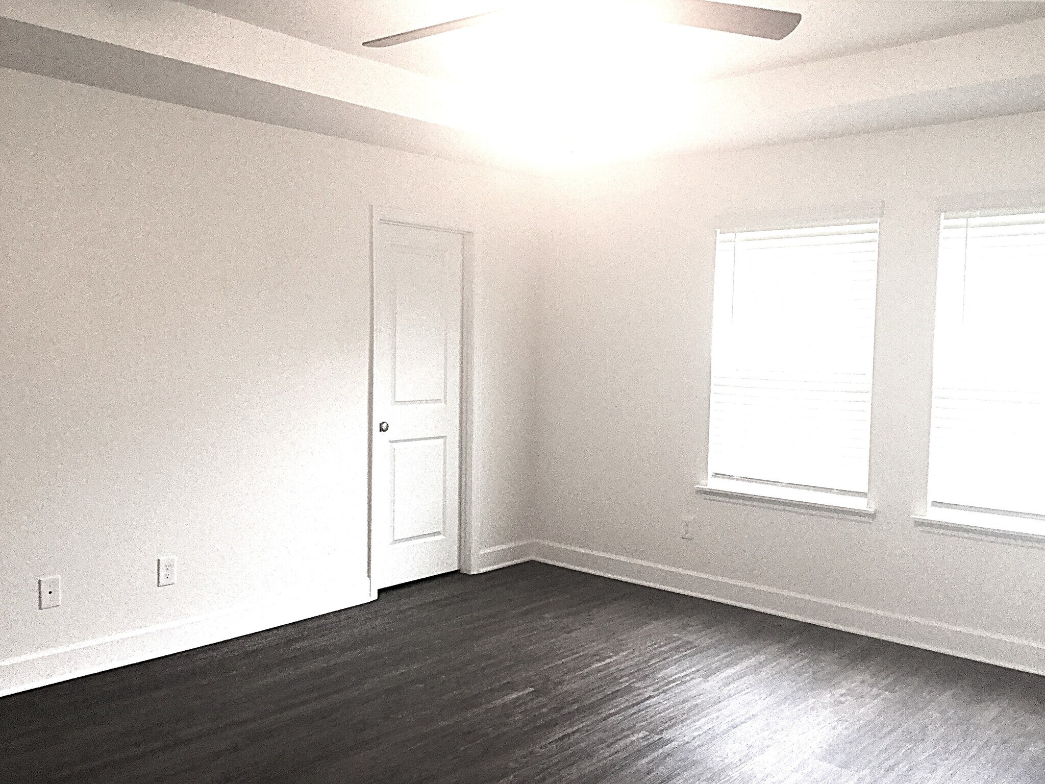 Building Photo - 221 Crestrun Loop