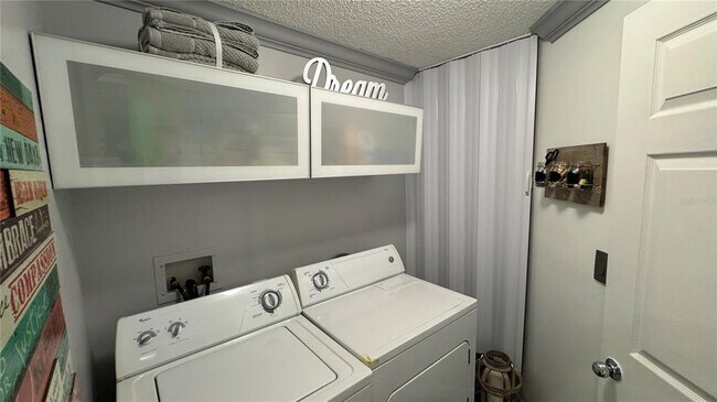 Building Photo - 5655 Bentgrass Dr