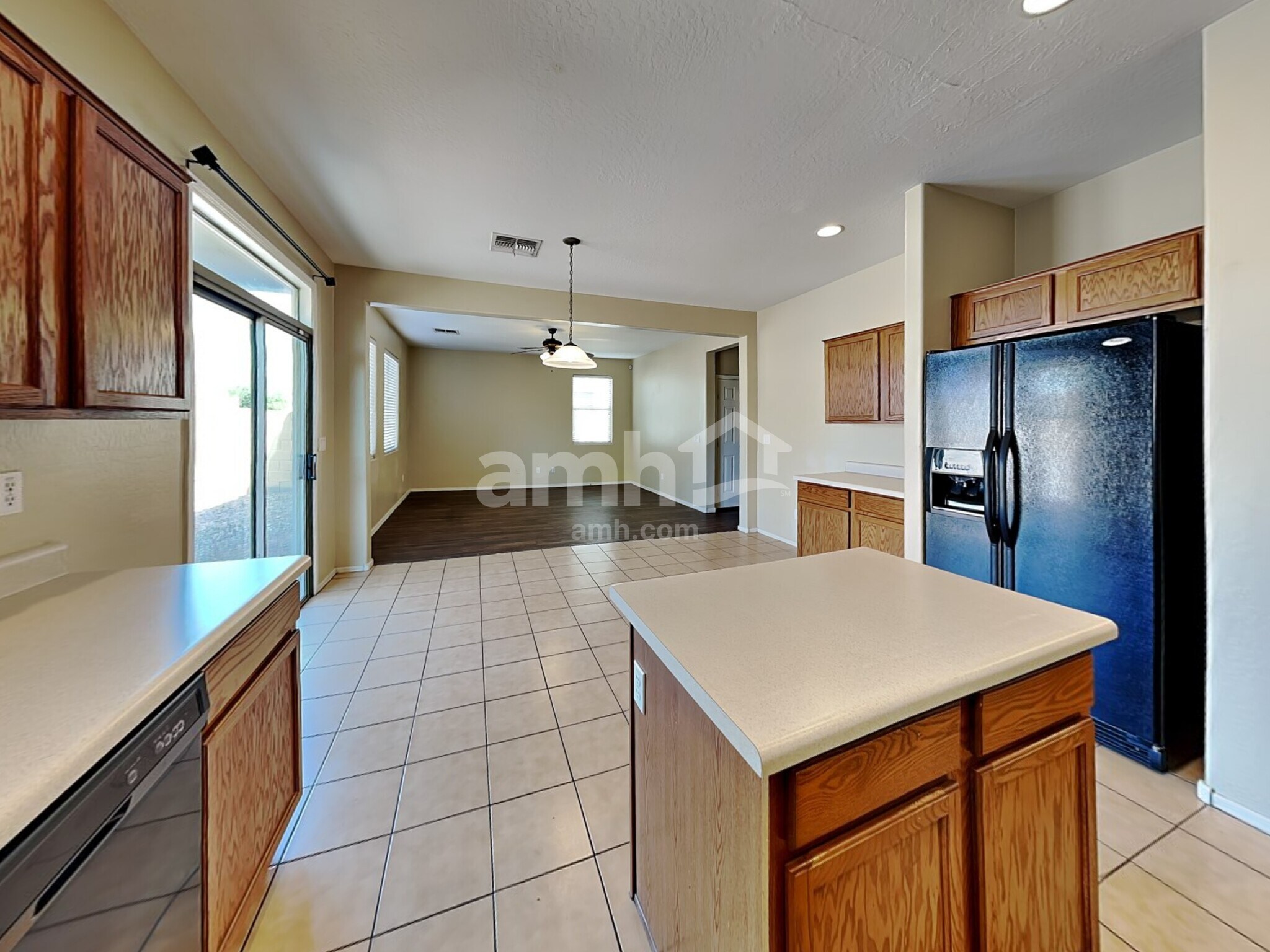 Building Photo - 7006 W Irwin Ave