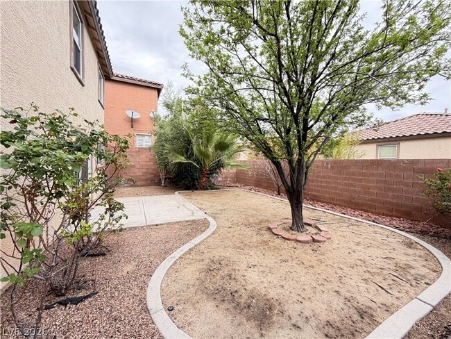 Building Photo - 776 La Tosca St