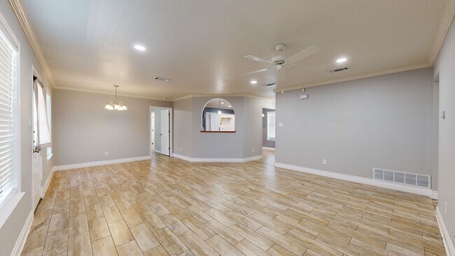 Building Photo - Completely repainted 4 bedroom ALL TILE ho...