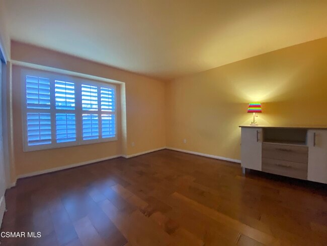 Building Photo - 730 Tennis Club Ln