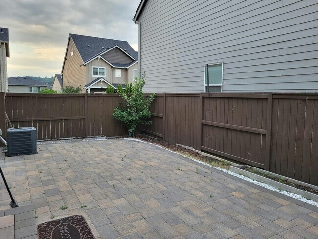 Building Photo - 7356 NW 168th Ave