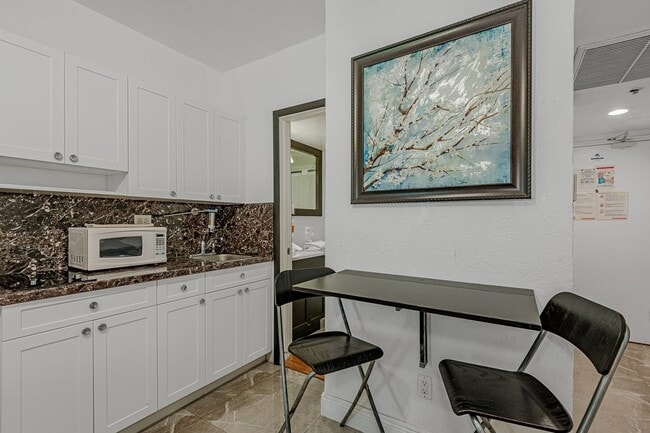 Building Photo - 6345 Collins Ave