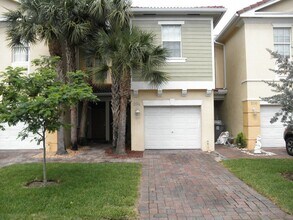 Building Photo - Pipers Cay