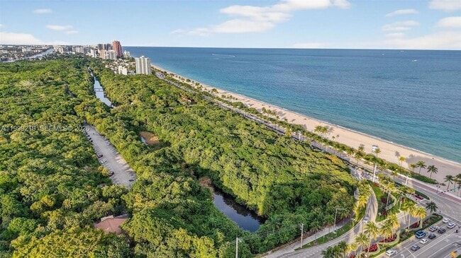 Building Photo - 3000 E Sunrise Blvd