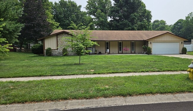 Building Photo - 2032 Meadowside Ln