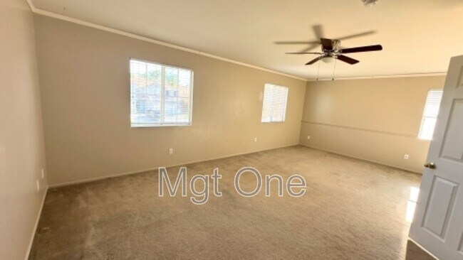 Building Photo - 8431 Newburgh St