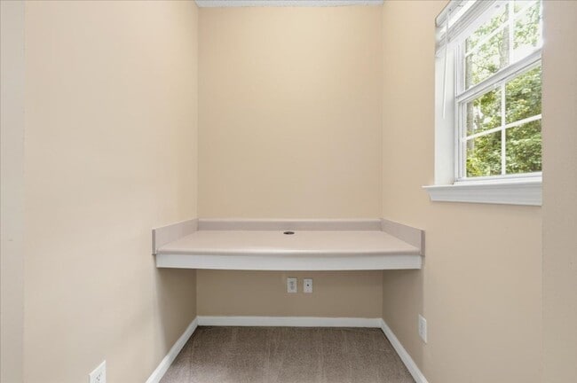 Building Photo - Island Living in a Gated Community | Spacious 2BR Condo on Whitemarsh Island