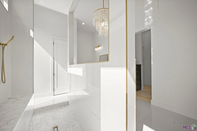 Building Photo - 9825 Fawn Vw Dr