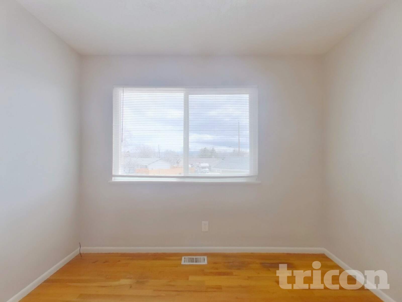 Building Photo - 3459 Rauscher Dr