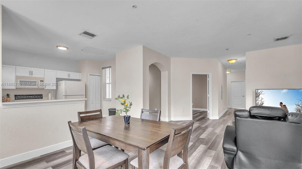Building Photo - 4465 SW 160th Ave