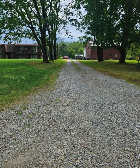 Building Photo - 170 Archway Dr