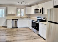 Building Photo - Chatham840