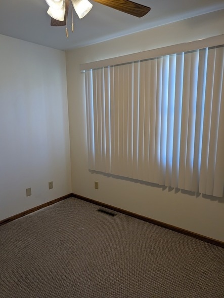 Building Photo - 709 Burgess Dr