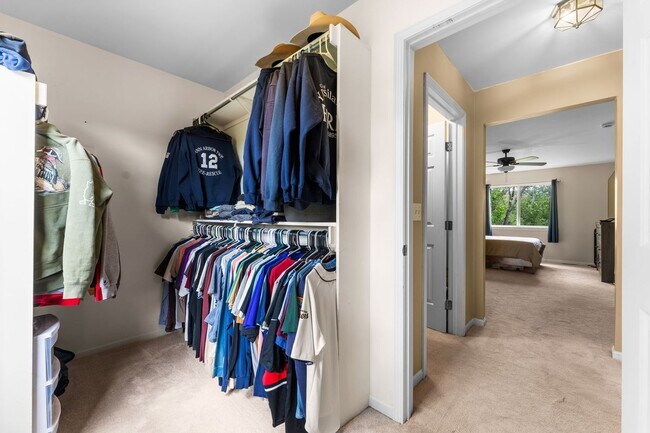 Building Photo - 4141 Crystal Creek Dr