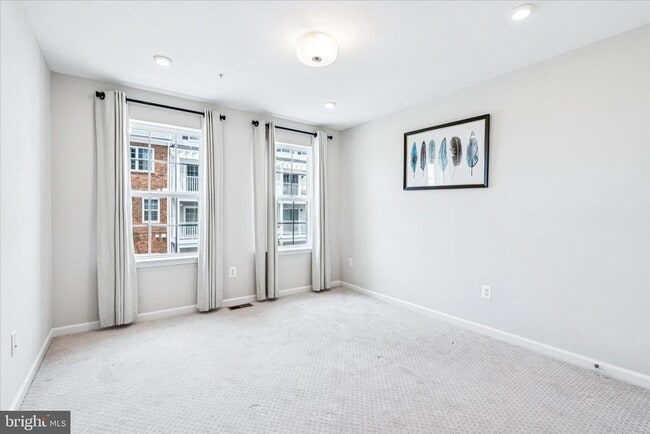 Building Photo - 9454 James MacGowan Ln