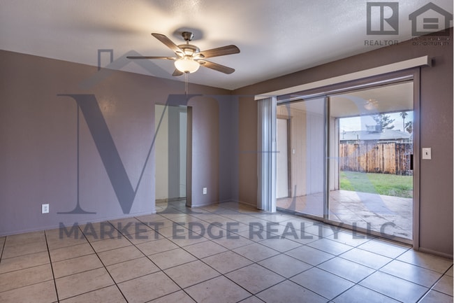 Building Photo - 5Bed/2Bath Home at 35th Ave/Cactus! $1799 ...