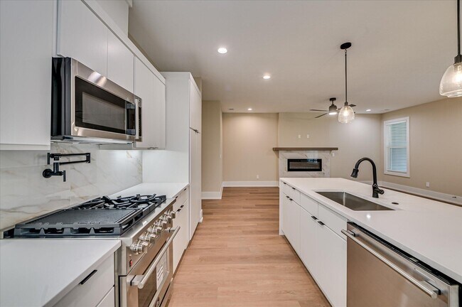 Building Photo - 3094 Banter Dr