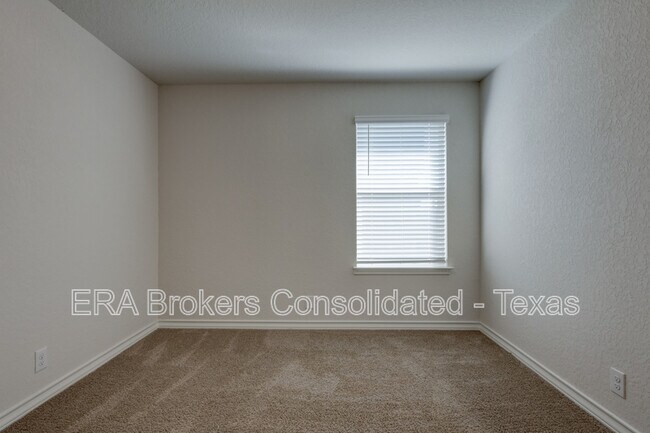 Building Photo - 121 Little Wichita