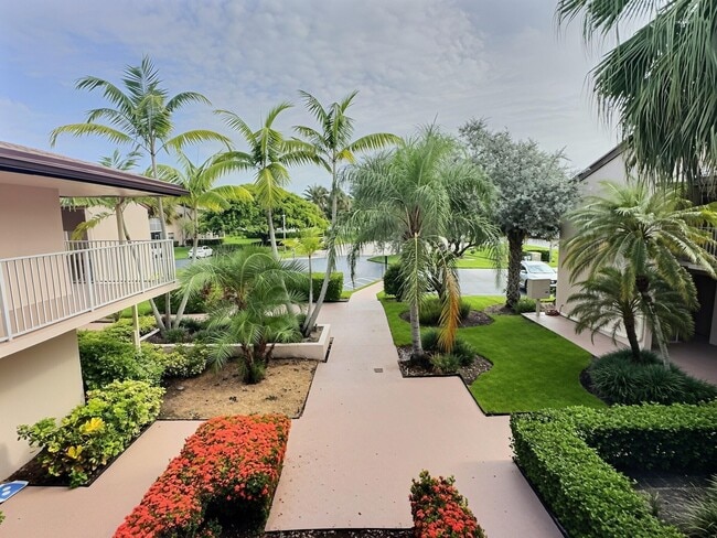 Building Photo - 8760 Azalea Ct