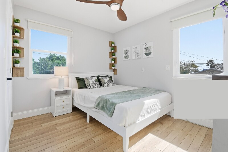 Building Photo - 3114 Dupont St S