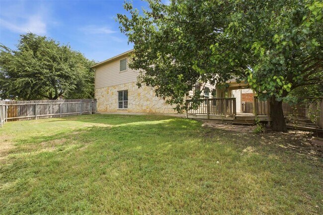Building Photo - 2302 Brookhollow Terrace