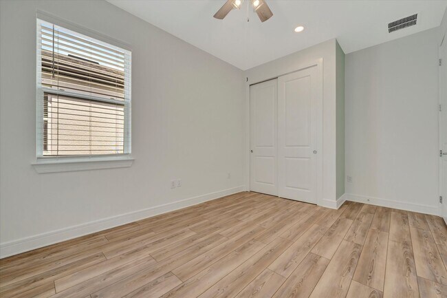 Building Photo - Del Webb Bayview Home, Active 55+ Communit...