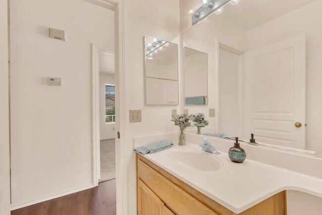 Building Photo - 8566 Aspen Brook Way