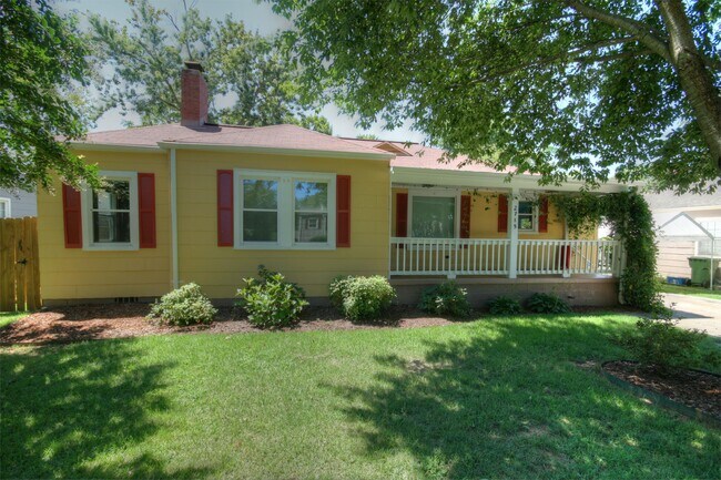 Building Photo - 2715 Thornton Cir SW