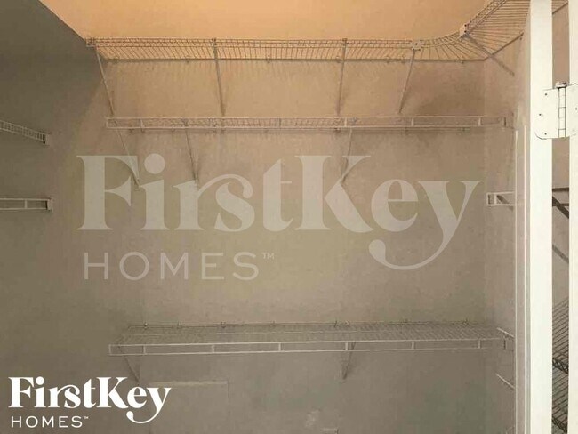 Building Photo - 13233 Evening Sunset Ln