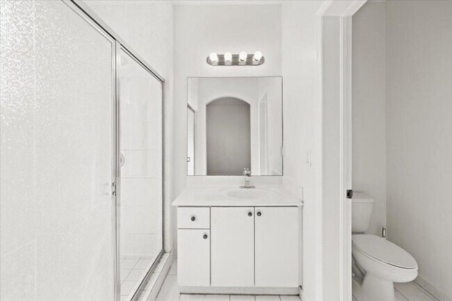Building Photo - 4962 Leeward Ln