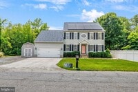 Building Photo - 523 Lincoln Dr